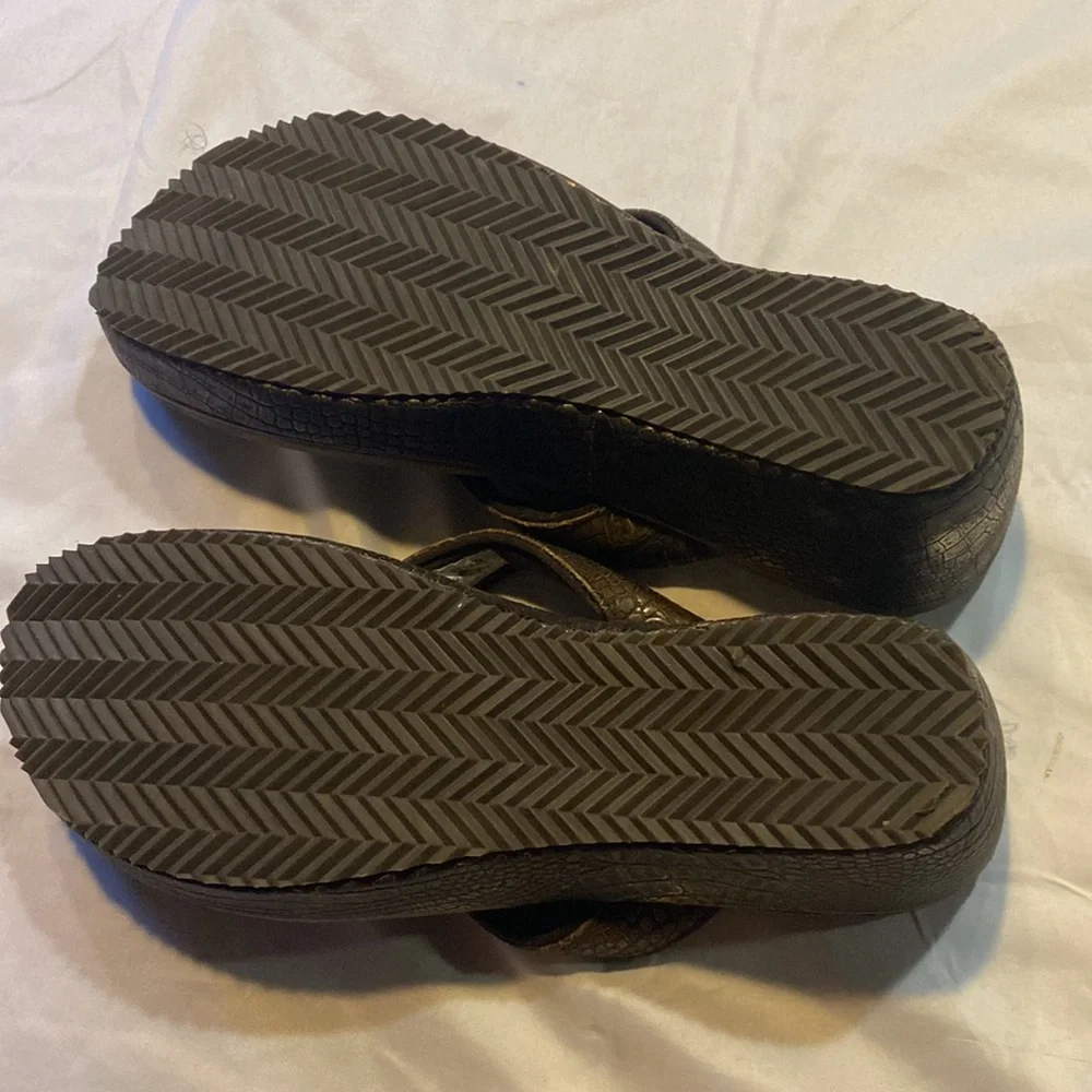 Volatile reptile type pattern wedge sandals - Picture 6 of 8